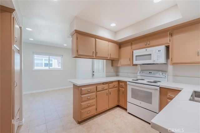 9230 Larkspur, Westminster, CA 92683