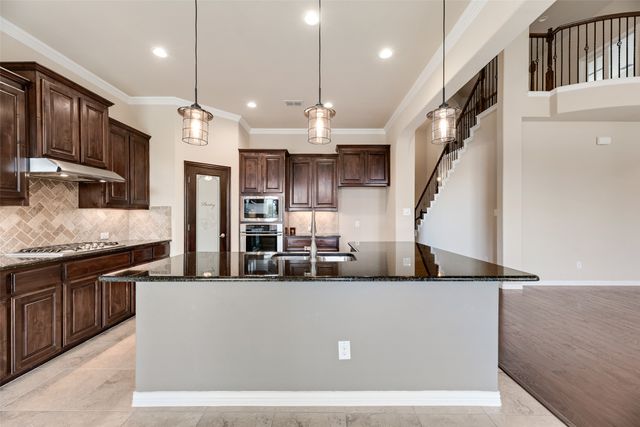 216 Equestrian Road, Hickory Creek, TX 75065