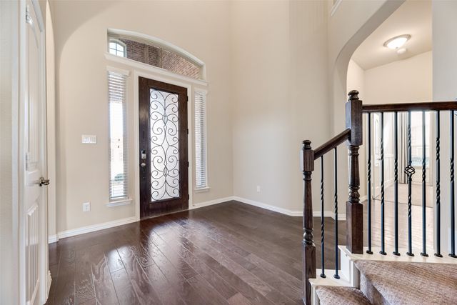 216 Equestrian Road, Hickory Creek, TX 75065