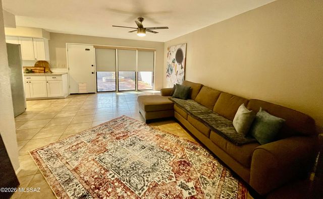 2434 N Shade Tree Circle, Tucson, AZ 85715