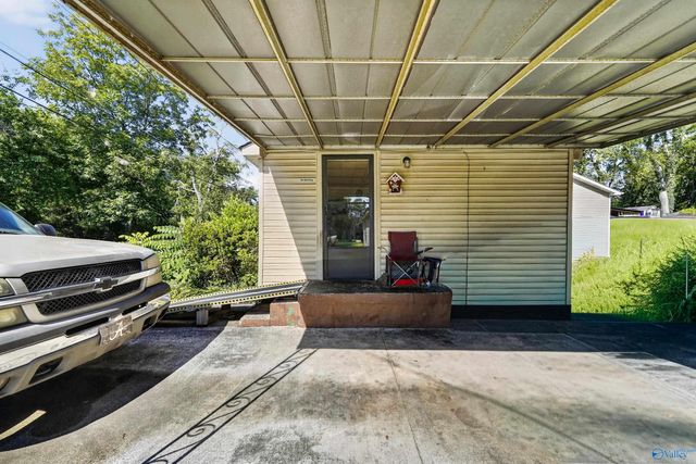809 Rison Avenue NE, Huntsville, AL 35801