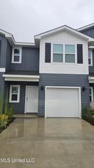 7865 Reagan Court, Ocean Springs, MS 39564