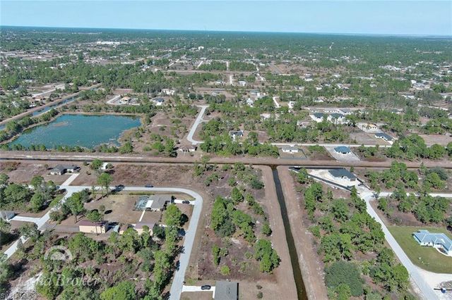 943 Foxdale AVE, Lehigh Acres, FL 33974