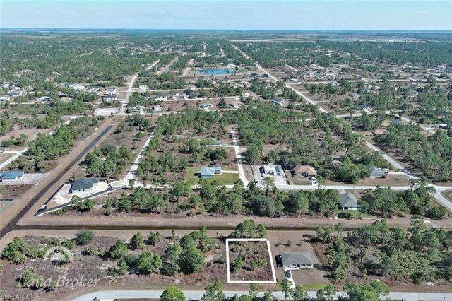 943 Foxdale AVE, Lehigh Acres, FL 33974