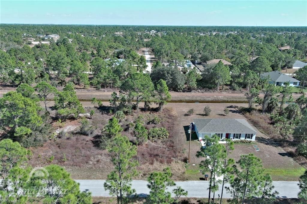 943 Foxdale AVE, LEHIGH ACRES, FL 33974 — photo 4