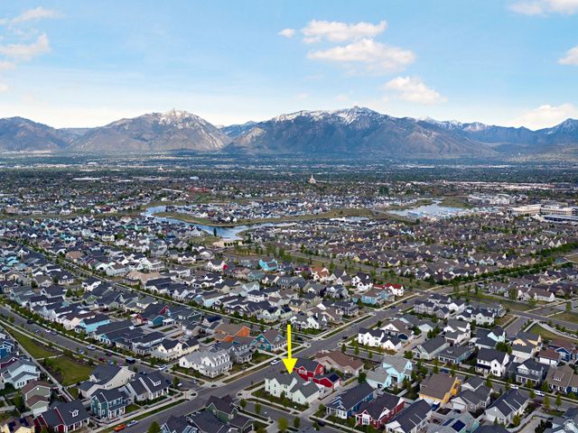 10952 S PORCINI DR, South Jordan, UT 84009