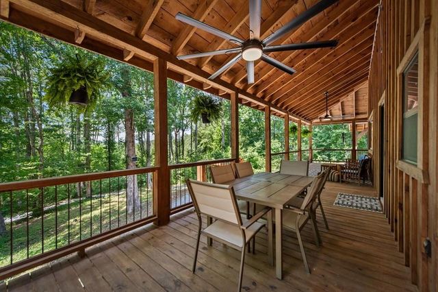 290 Graham Court, Ellijay, GA 30540