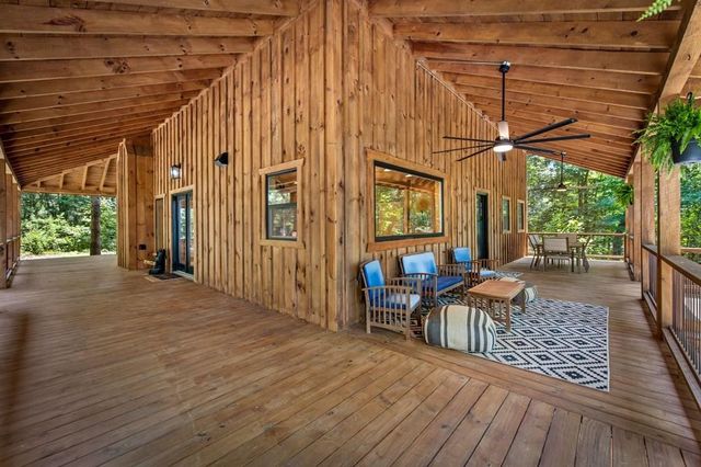 290 Graham Court, Ellijay, GA 30540