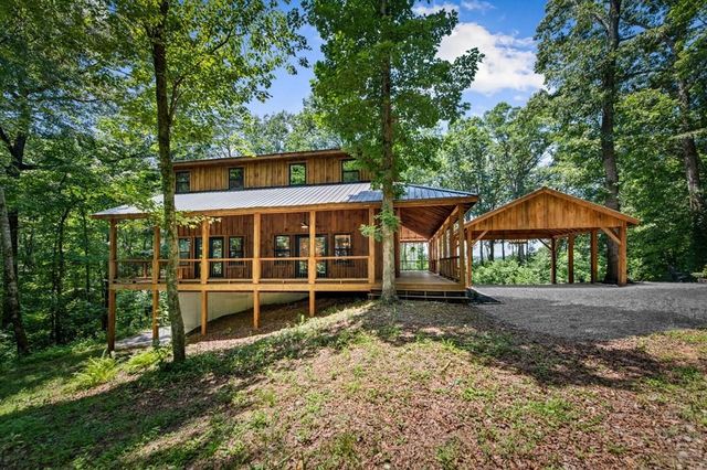 290 Graham Court, Ellijay, GA 30540