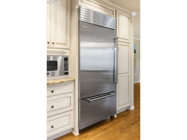 12878 Sw SIERRA VISTA Dr, Lake Oswego, OR 97035