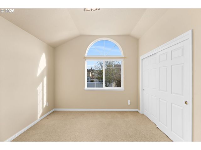 12878 Sw SIERRA VISTA Dr, Lake Oswego, OR 97035