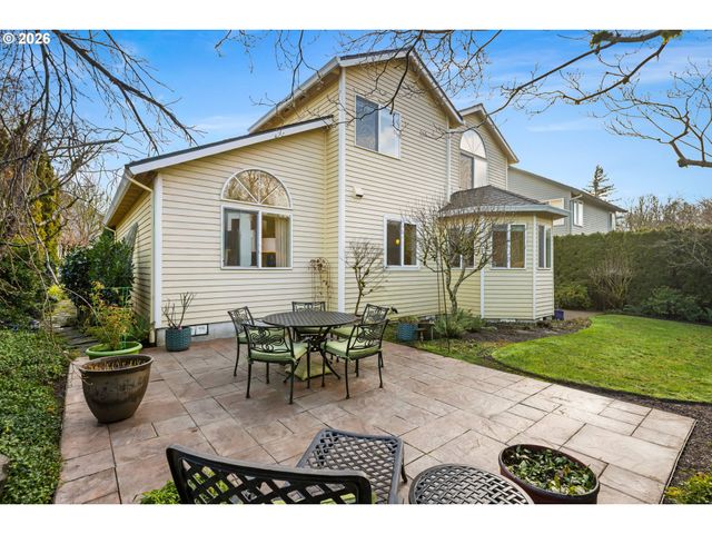 12878 Sw SIERRA VISTA Dr, Lake Oswego, OR 97035