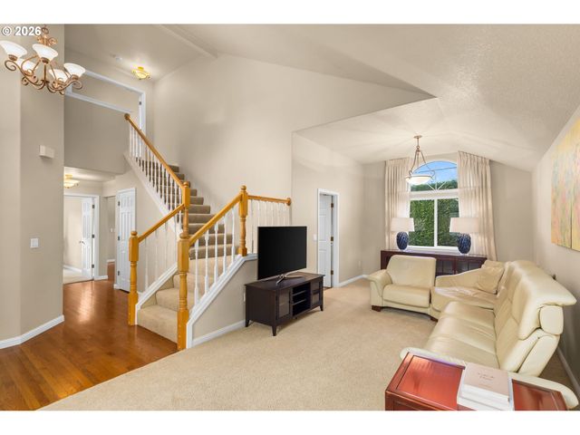 12878 Sw SIERRA VISTA Dr, Lake Oswego, OR 97035