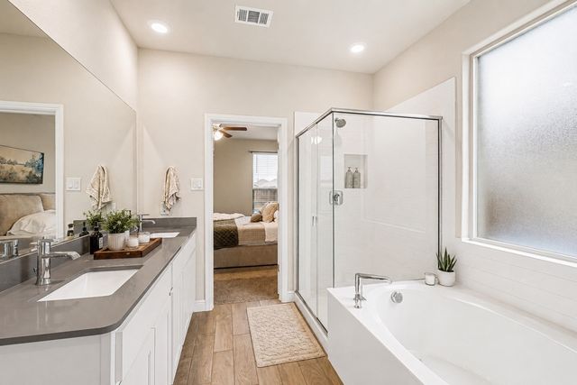 1012 Croxley Way, Justin, TX 76247