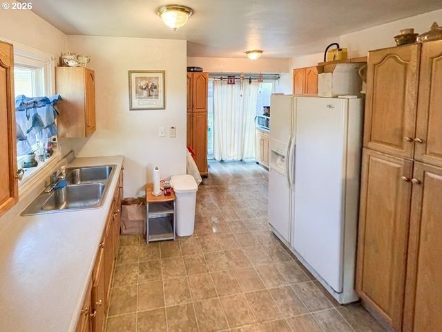 6318 Ne 18TH Ave, Portland, OR 97211