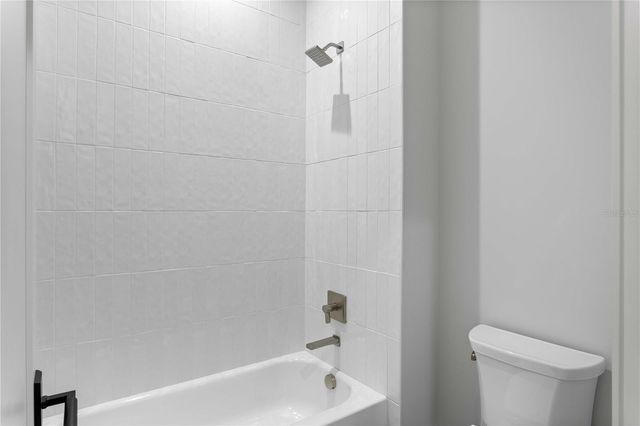 5003 W POE AVENUE, Tampa, FL 33629
