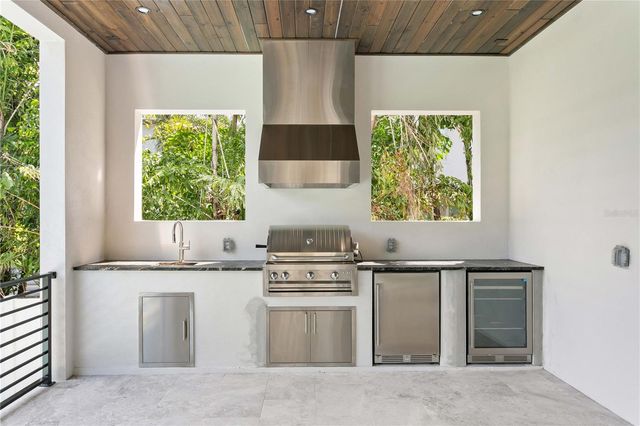 5003 W POE AVENUE, Tampa, FL 33629