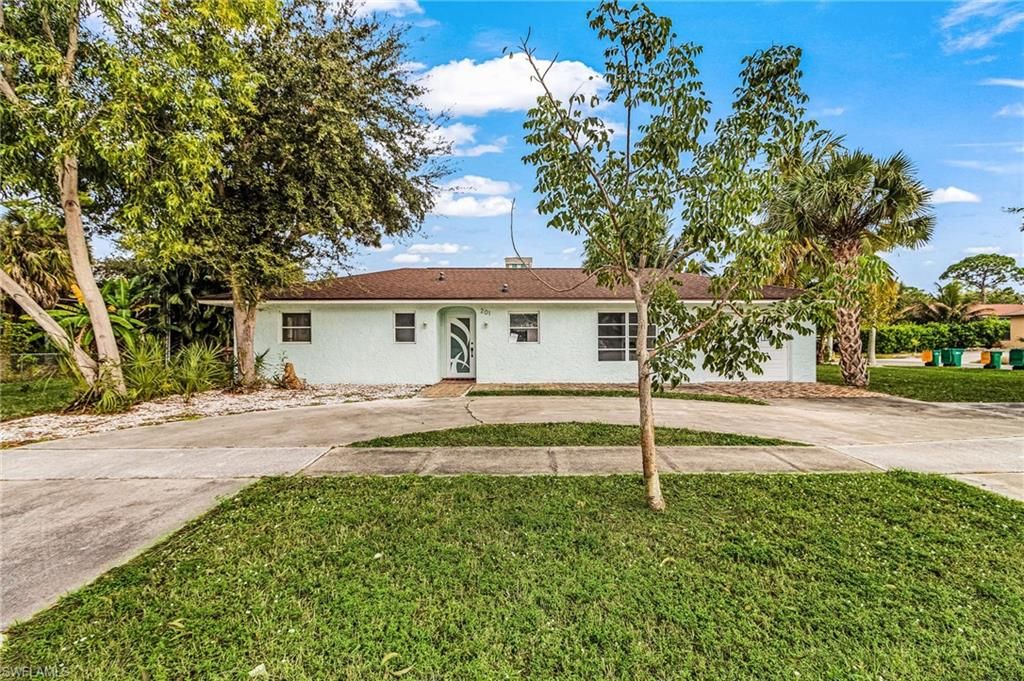 201 Marco Lake DR, Marco Island, FL 34145