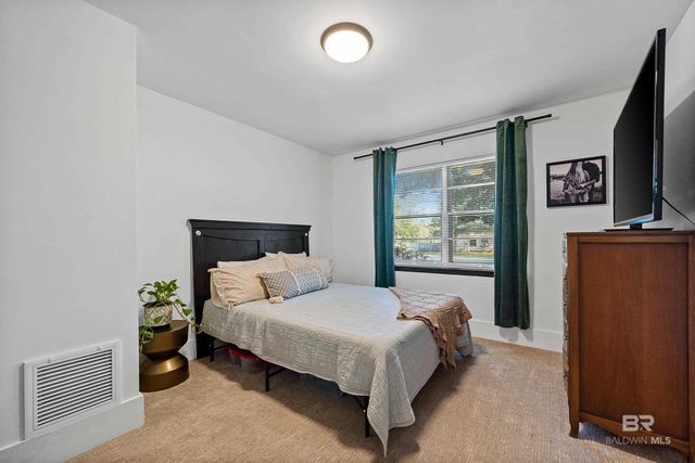 6895 Piney Woods Road, Foley, AL 36535