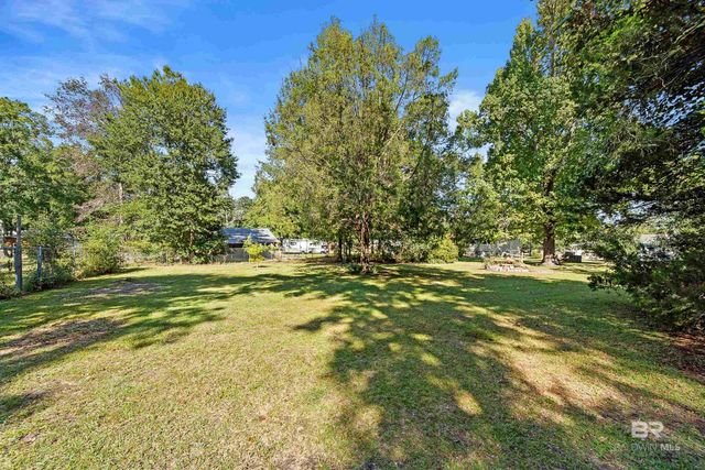 6895 Piney Woods Road, Foley, AL 36535