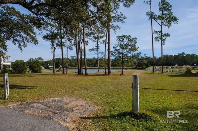 6895 Piney Woods Road, Foley, AL 36535