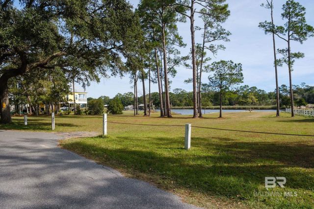 6895 Piney Woods Road, Foley, AL 36535