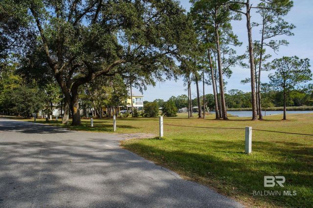 6895 Piney Woods Road, Foley, AL 36535