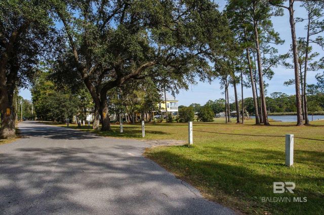 6895 Piney Woods Road, Foley, AL 36535