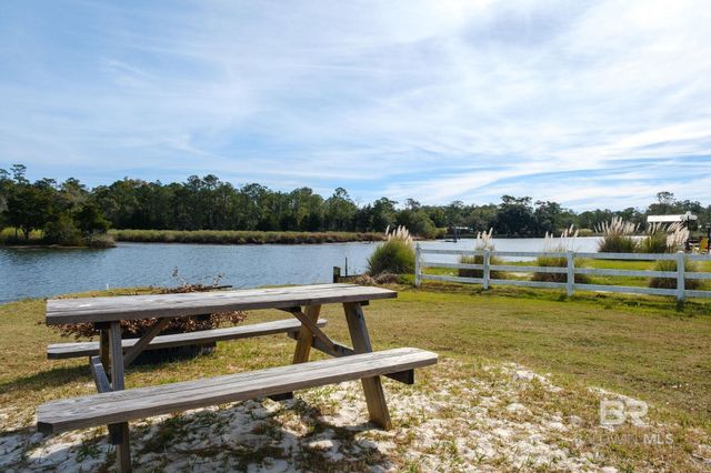 6895 Piney Woods Road, Foley, AL 36535