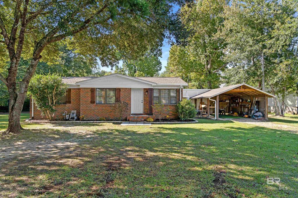 6895 Piney Woods Road, Foley, AL 36535