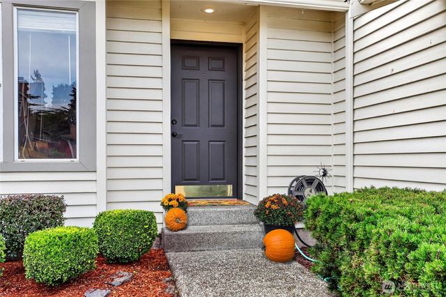 1341 SW 348th Street, Federal Way, WA 98023