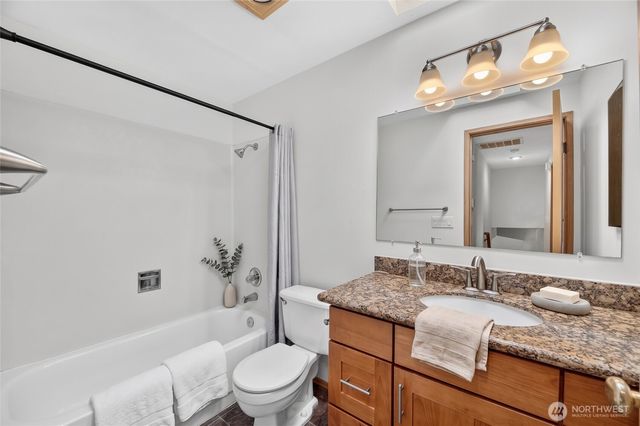 1341 SW 348th Street, Federal Way, WA 98023