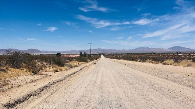 4491114 Highway 18, Lucerne Valley, CA 92356