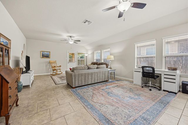 328 Lightcliff ST, Hutto, TX 78634