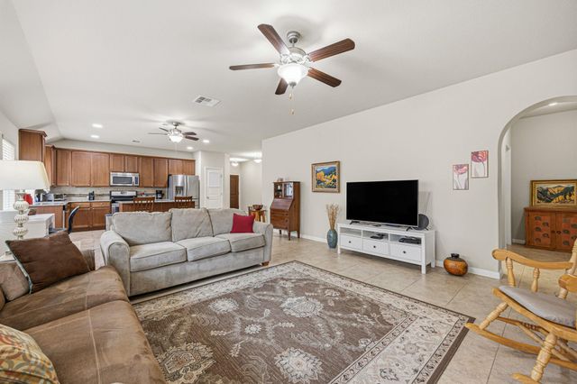 328 Lightcliff ST, Hutto, TX 78634
