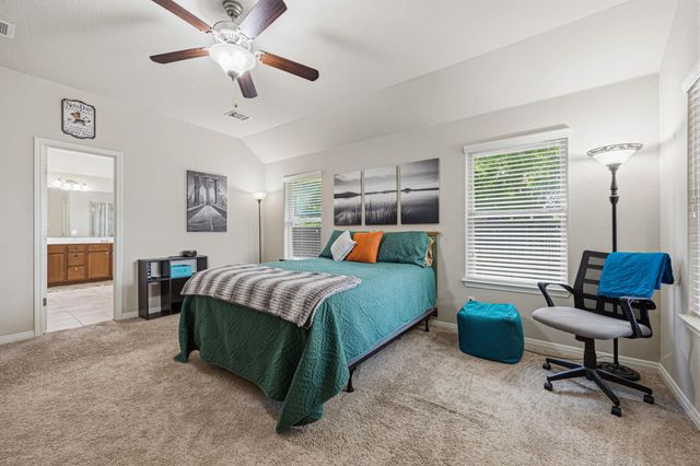 328 Lightcliff ST, Hutto, TX 78634
