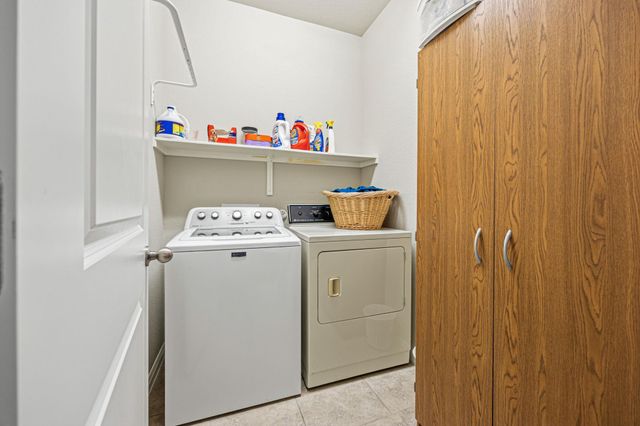 328 Lightcliff ST, Hutto, TX 78634