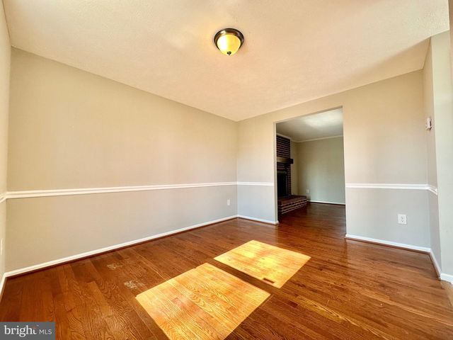 7649 FALLSWOOD WAY, Lorton, VA 22079