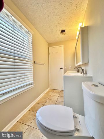 7649 FALLSWOOD WAY, Lorton, VA 22079