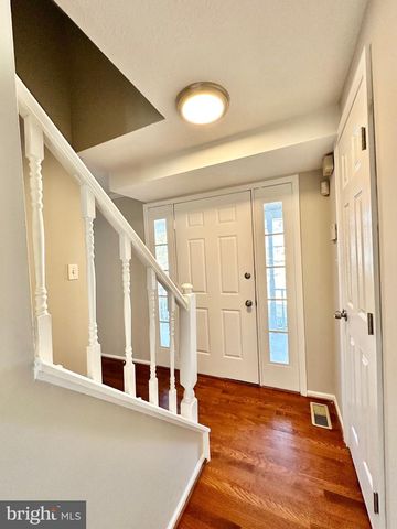 7649 FALLSWOOD WAY, Lorton, VA 22079