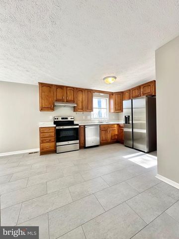 7649 FALLSWOOD WAY, Lorton, VA 22079