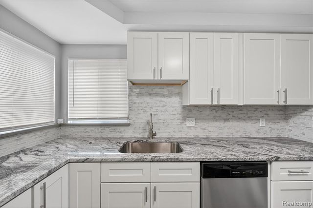 31244 Rosslyn Avenue, Garden City, MI 48135