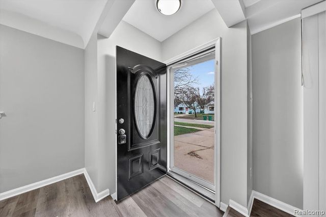 31244 Rosslyn Avenue, Garden City, MI 48135