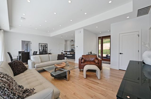 405 Barrett LN, Austin, TX 78733