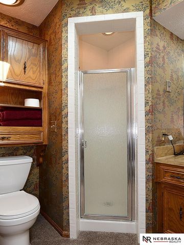6129 S 102nd Terrace, Omaha, NE 68127