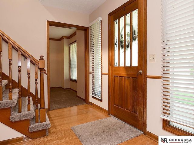 6129 S 102nd Terrace, Omaha, NE 68127