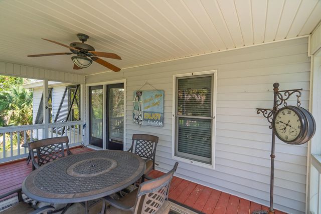 864 Club Cottage Road, Edisto Island, SC 29438