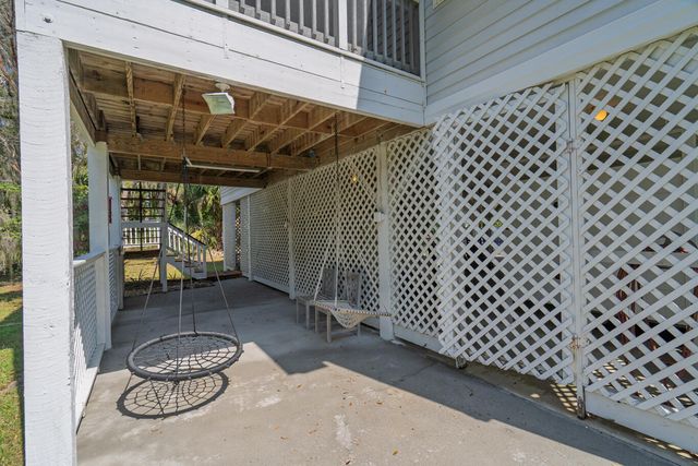 864 Club Cottage Road, Edisto Island, SC 29438
