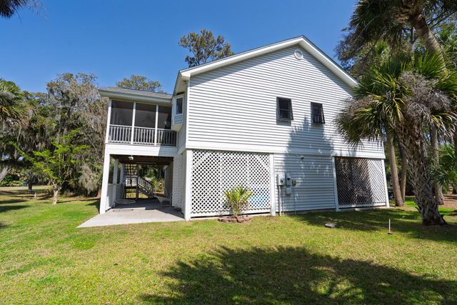 864 Club Cottage Road, Edisto Island, SC 29438