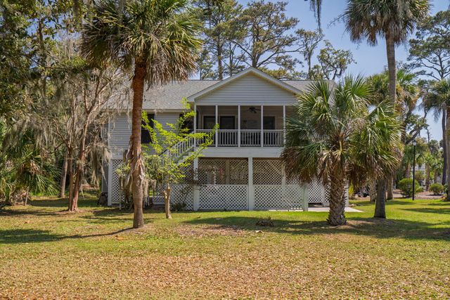 864 Club Cottage Road, Edisto Island, SC 29438